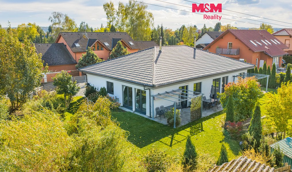 Prodej domu 85 m² s pozemkem 1 005 m², Sulice – fotka 1 z 20