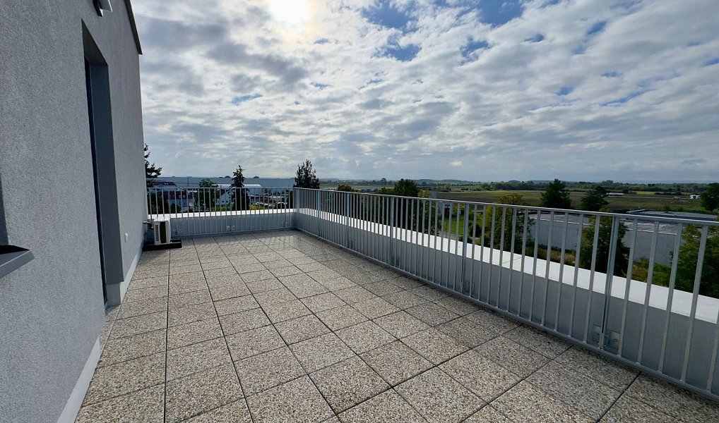 Pronájem bytu 2+kk 75 m², Dašice – náhled fotky 4