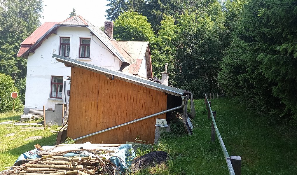 Prodej domu 200 m² s pozemkem 1 072 m², Albrechtice v Jizerských horách – náhled fotky 4
