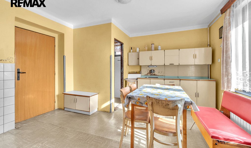 Prodej domu 217 m² s pozemkem 522 m², Smidary – náhled fotky 7