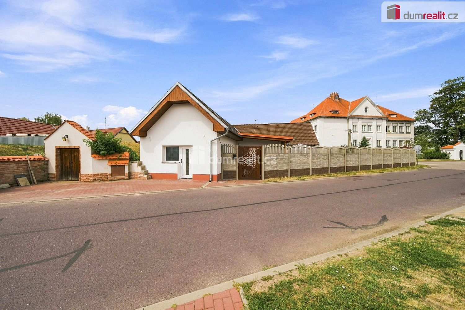 Prodej domu 130 m² s pozemkem 381 m² – fotografie 2