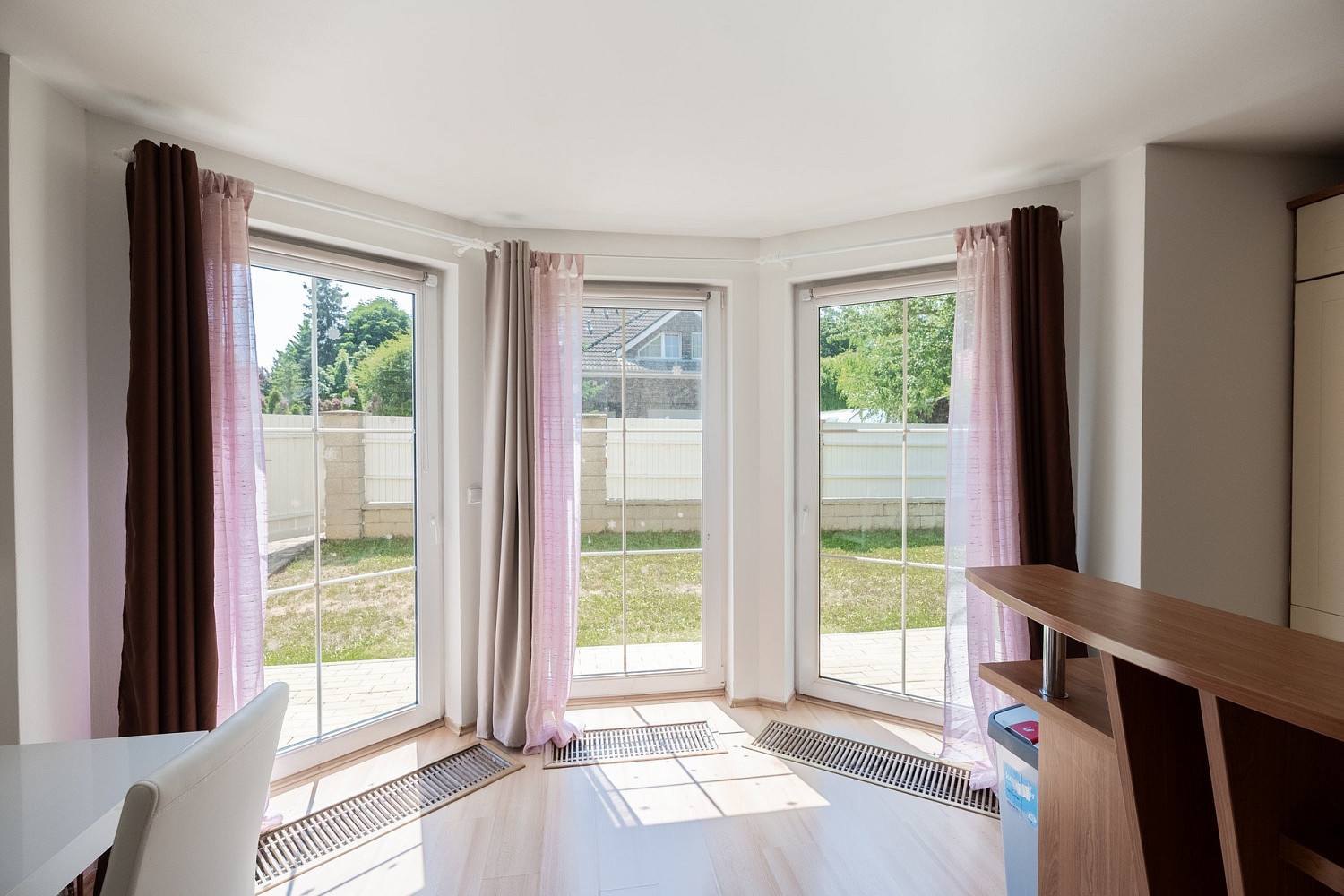Pronájem domu 179 m² s pozemkem 760 m² – pohled 6