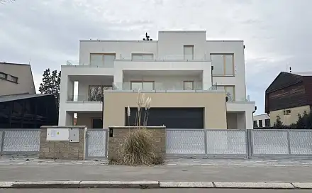 Prodej domu 632 m² s pozemkem 747 m², Ke Smíchovu, Praha 5 - Hlubočepy