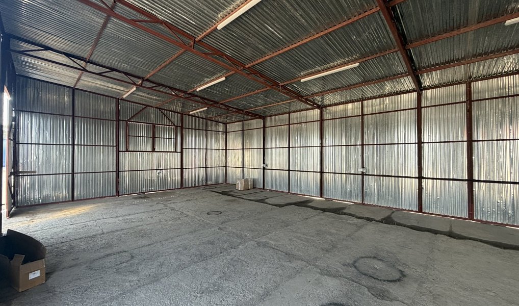 Pronájem skladovacích prostor 72 m², Čepí – náhled fotky 2