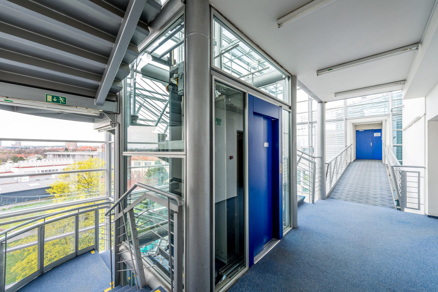 Pronájem kanceláře 628 m² – fotografie 5