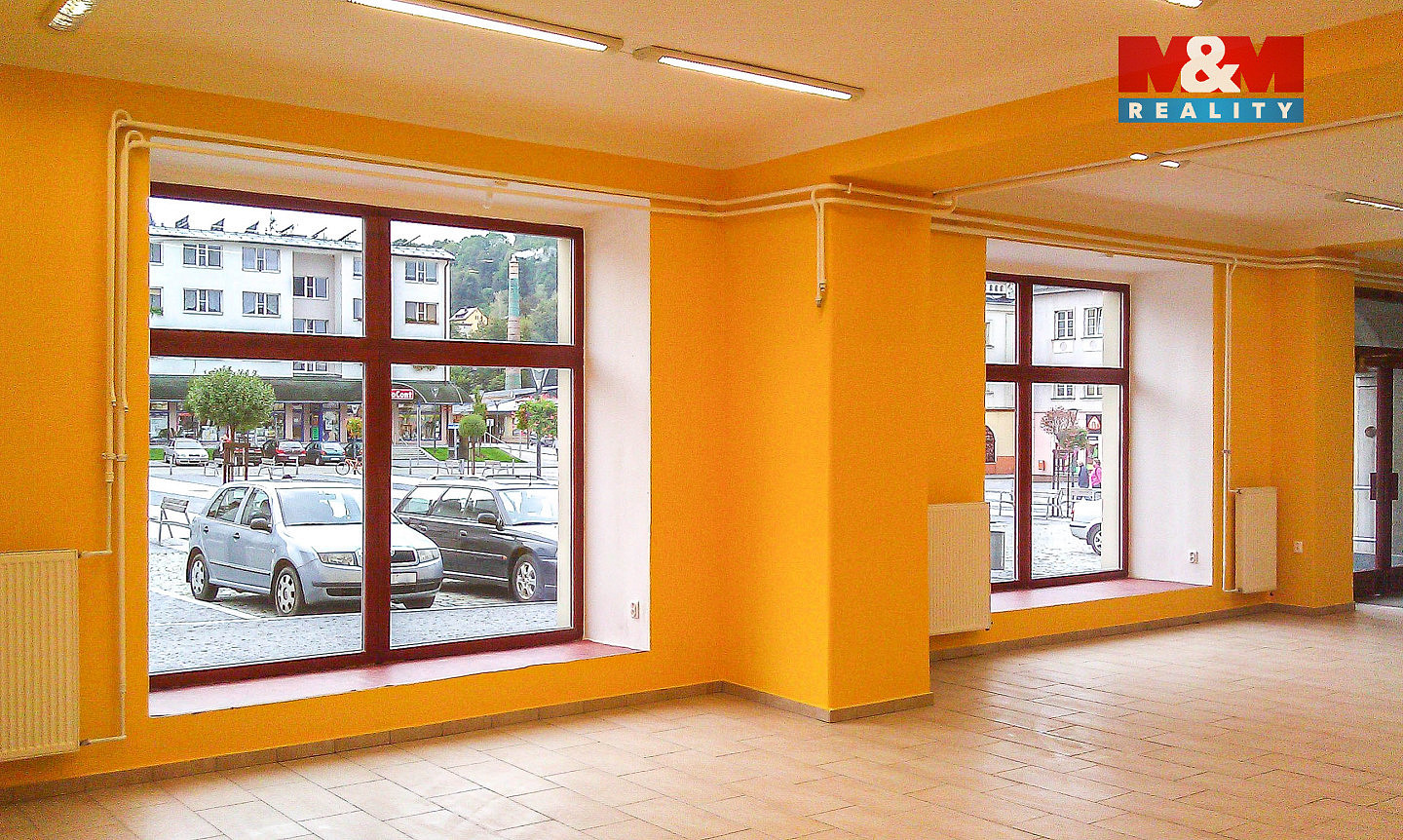 Pronájem obchodních prostor 335 m² — photo 4