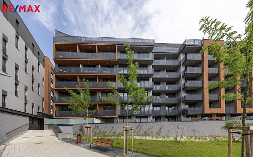 Prodej bytu 1+kk 33 m², Praha 4 - Háje