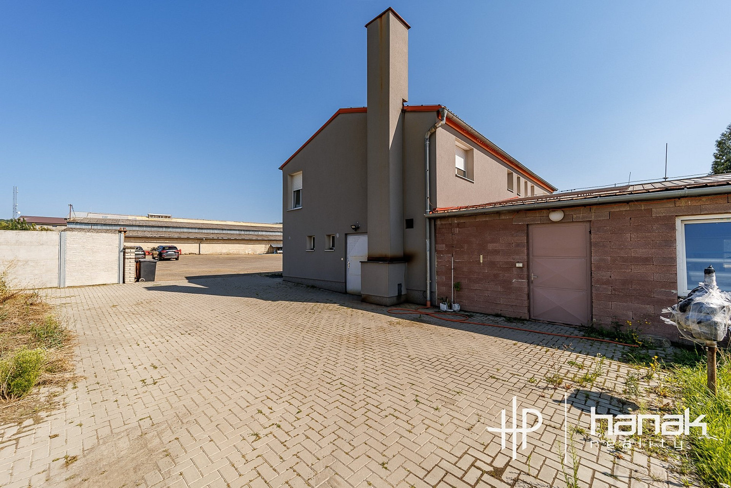 Prodej výrobních prostor 900 m² — photo 4