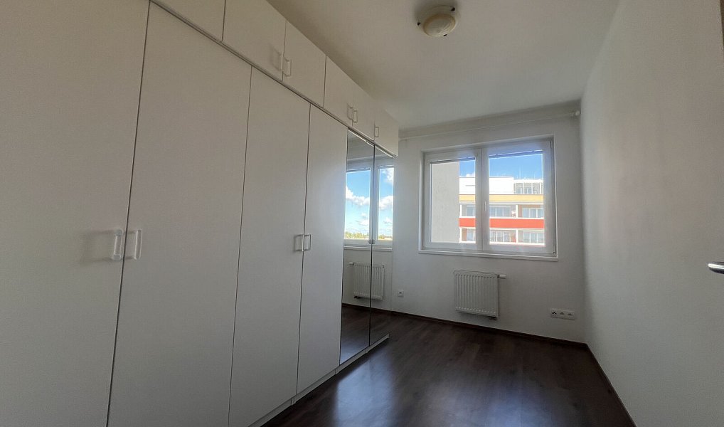 Pronájem bytu 4+kk 85 m², Praha – náhled fotky 9