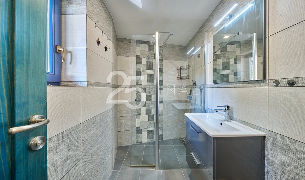 Prodej domu 140 m² s pozemkem 1 930 m², Úpice – náhled fotky 18