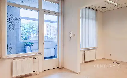 Pronájem kanceláře 40 m², Hartigova, Praha 3 - Žižkov