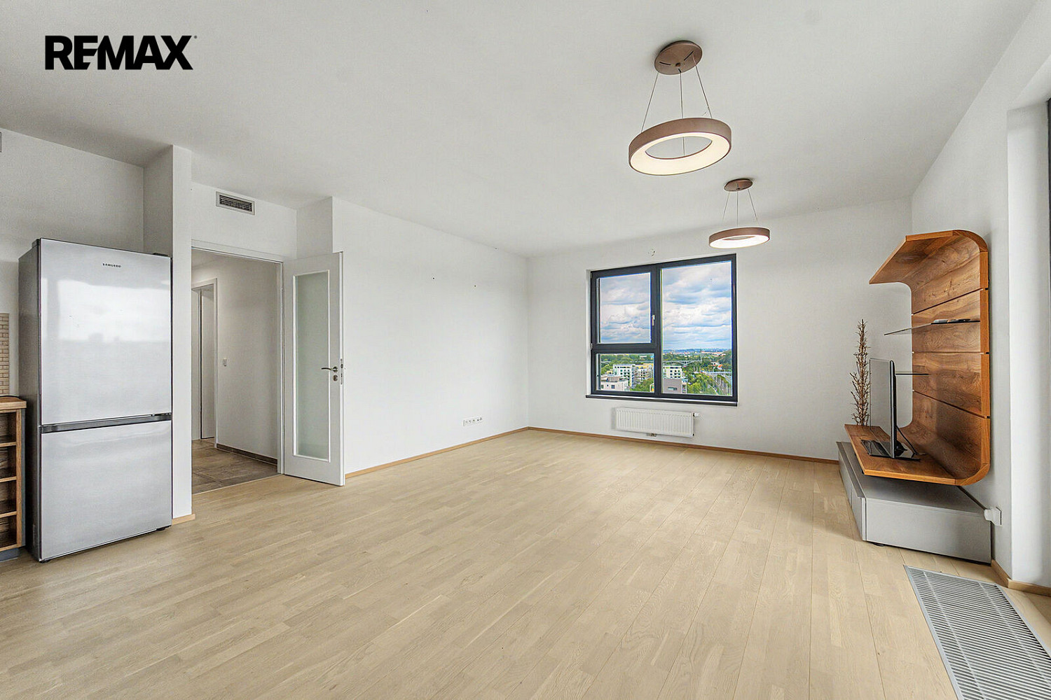 Pronájem bytu 4+kk 113 m² – fotografie 3
