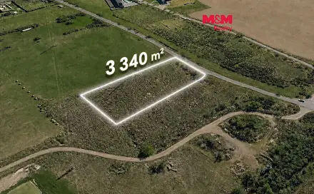 Prodej stavebního pozemku 3 340 m², Vysoký Újezd, okres Beroun