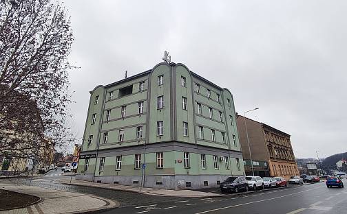 Prodej bytu 2+1 45 m², Zenklova, Praha 8