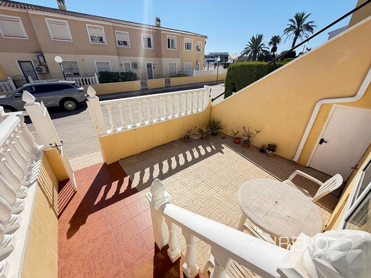 Piso 3+kk – Villamartin - Vista 3