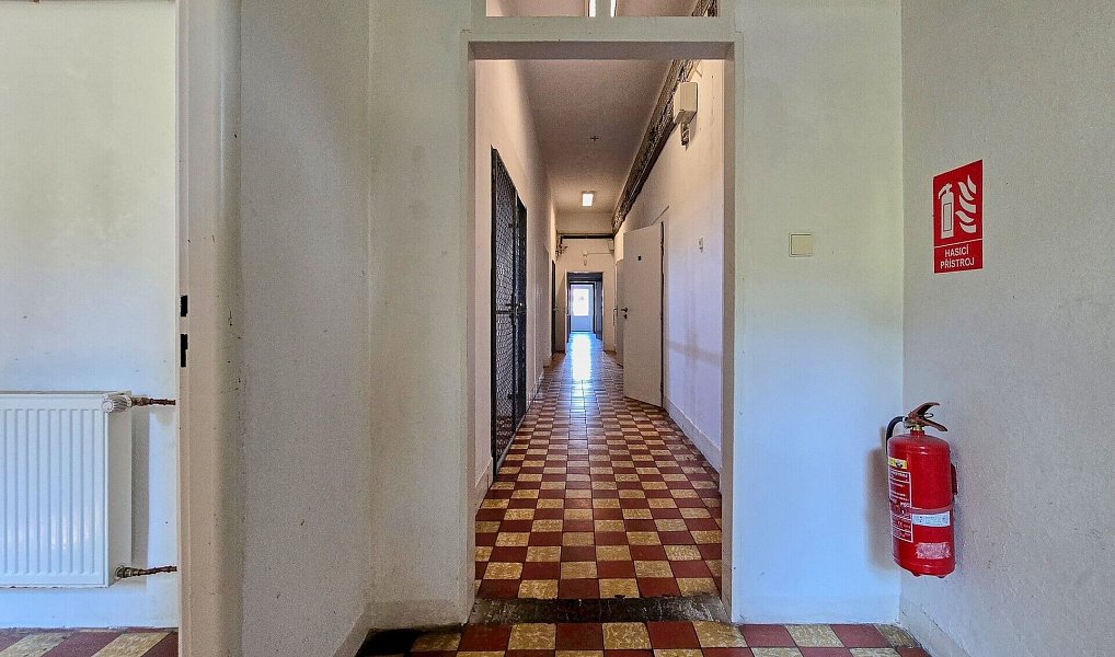 Pronájem kanceláře 280 m², Karviná – náhled fotky 5