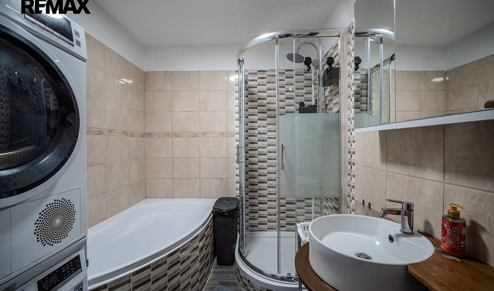 Prodej domu 260 m² s pozemkem 740 m², Tanvald – náhled fotky 16