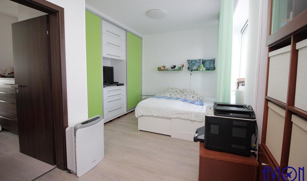 Pronájem domu 142 m² s pozemkem 347 m², Praha – náhled fotky 18