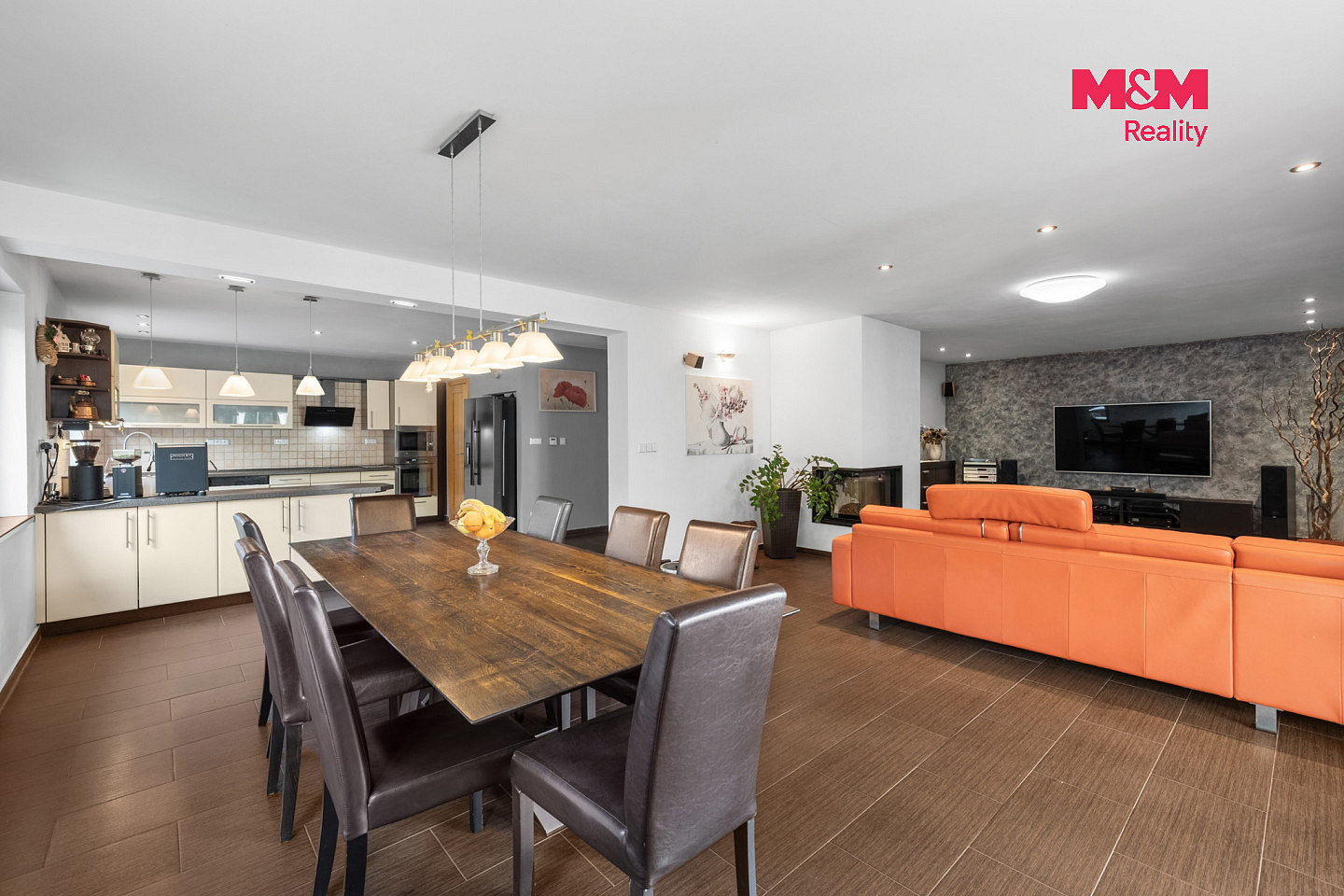 Prodej domu 305 m² s pozemkem 912 m² – fotografie 4