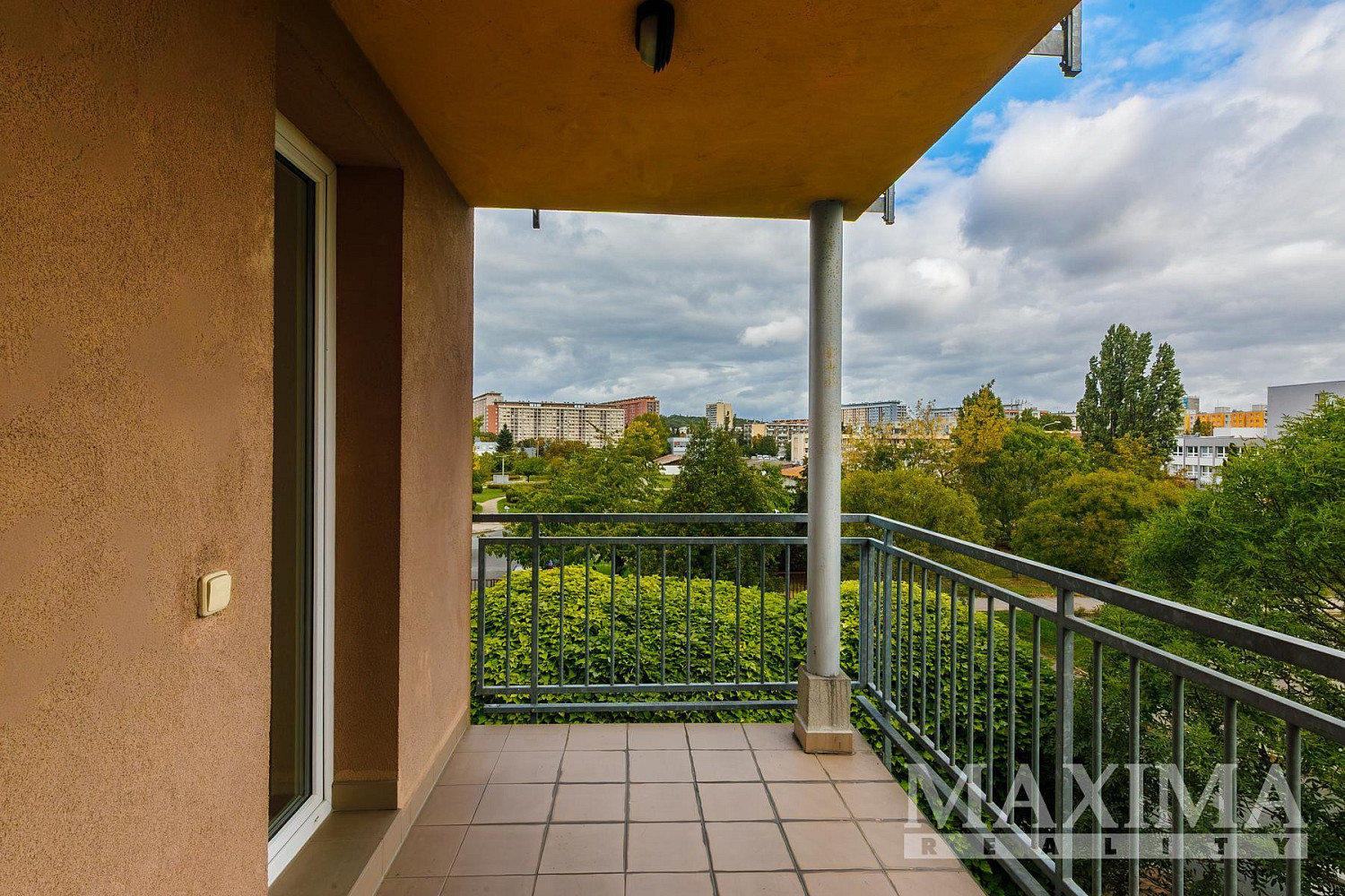 Pronájem bytu 2+1 72 m² – fotografie 2