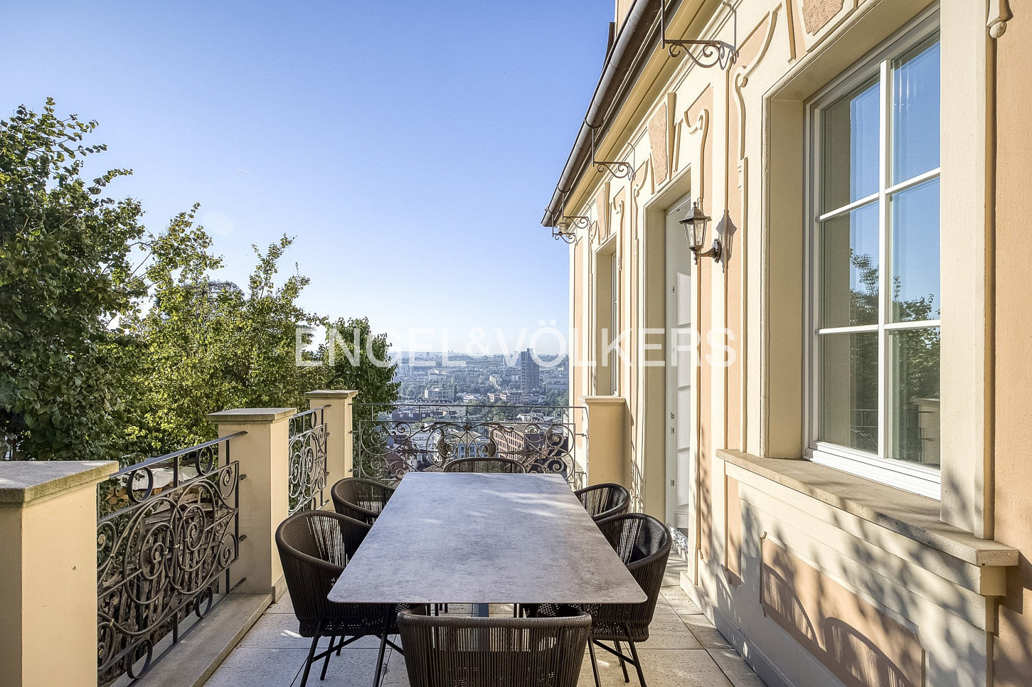 Prodej domu 345 m² s pozemkem 1 347 m² – fotografie 3
