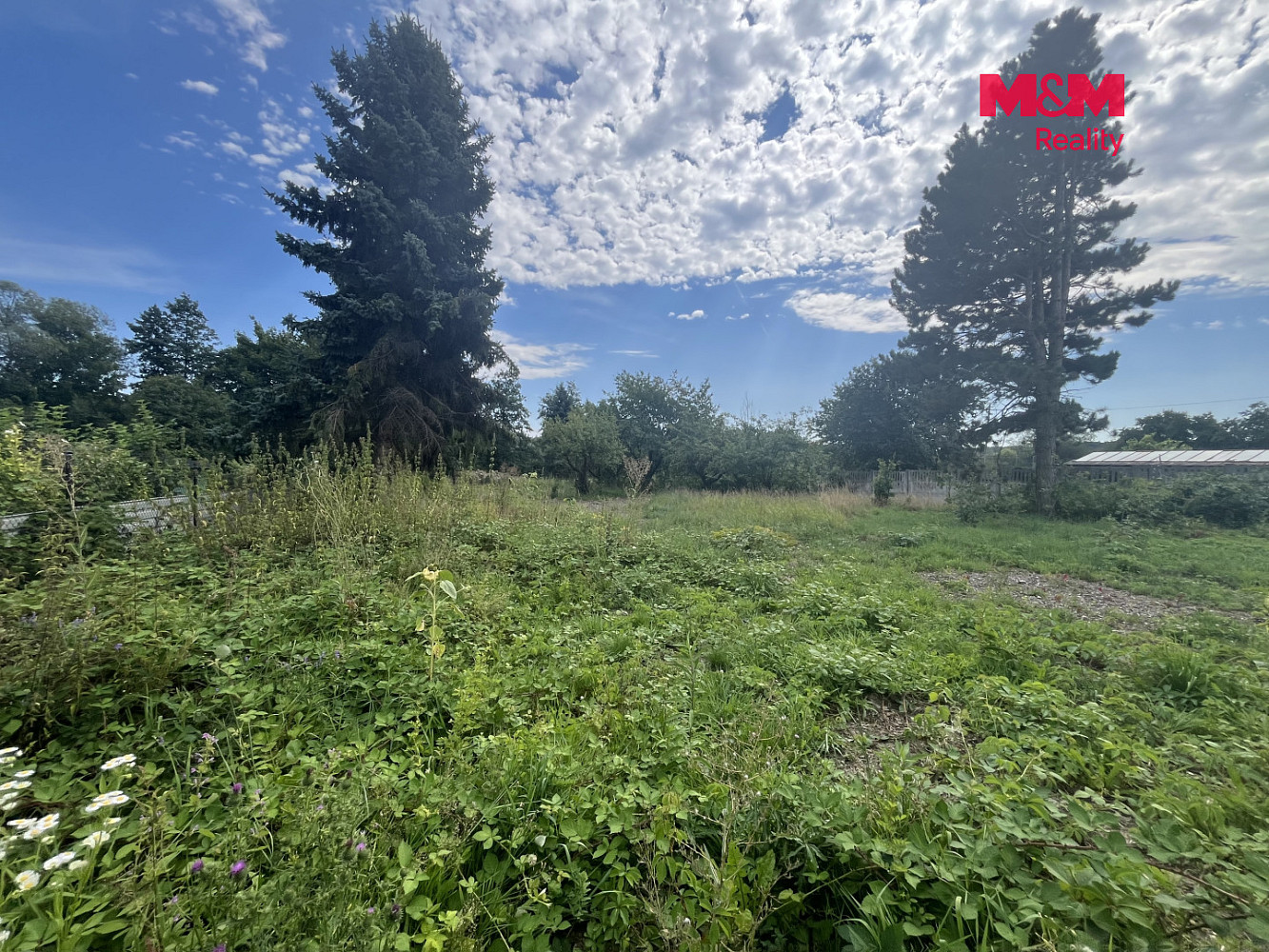 Prodej stavebního pozemku 1 239 m² – fotografie 2