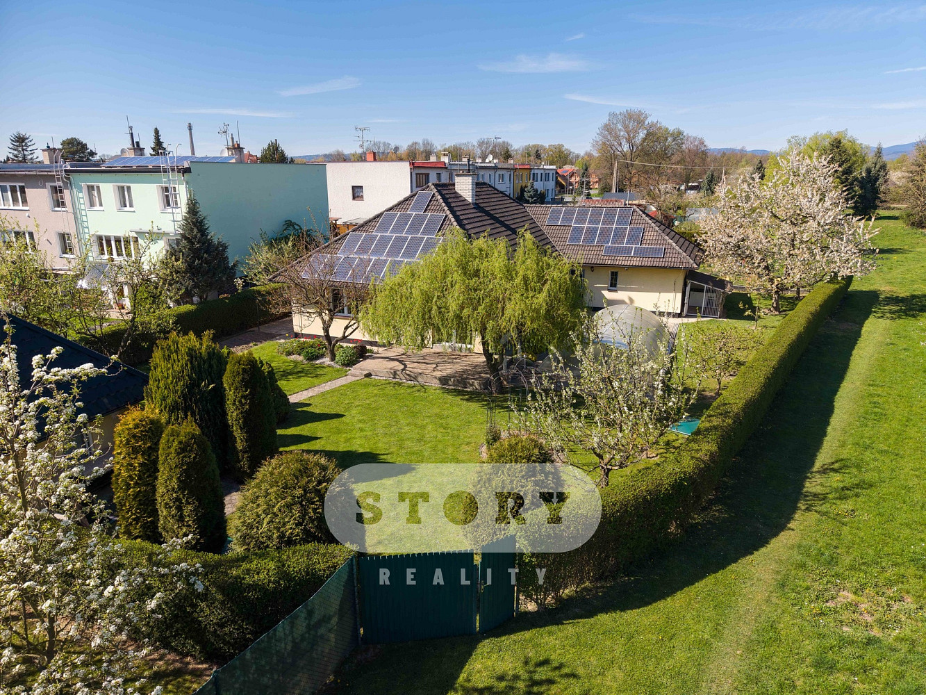 Prodej domu 182 m² s pozemkem 1 064 m²