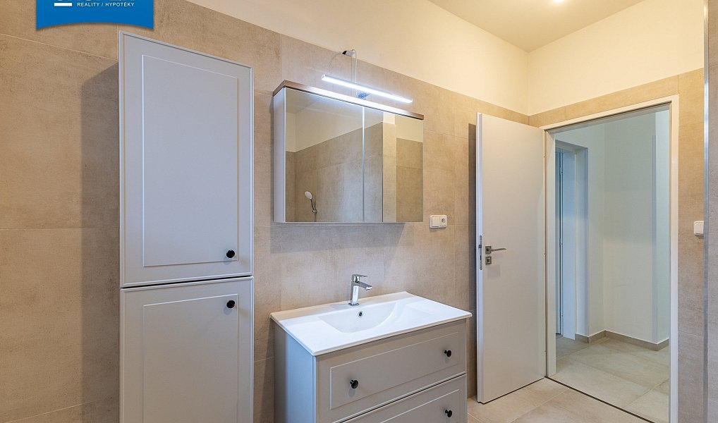 Pronájem bytu 4+1 130 m², Liberec – náhled fotky 7