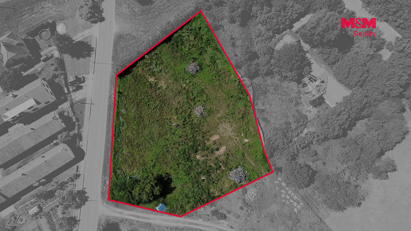 Prodej stavebního pozemku 3 000 m² — photo 2