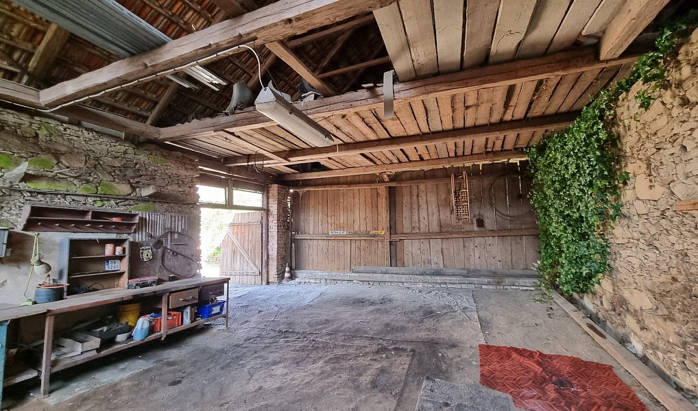 Prodej domu 200 m² s pozemkem 1 325 m², Žďárná – náhled fotky 25