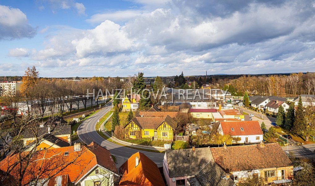 Prodej domu 940 m² s pozemkem 1 913 m², Suchdol nad Lužnicí – náhled fotky 10
