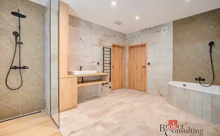 Prodej domu 450 m² s pozemkem 7 049 m², Turnov - Bukovina, okres Semily