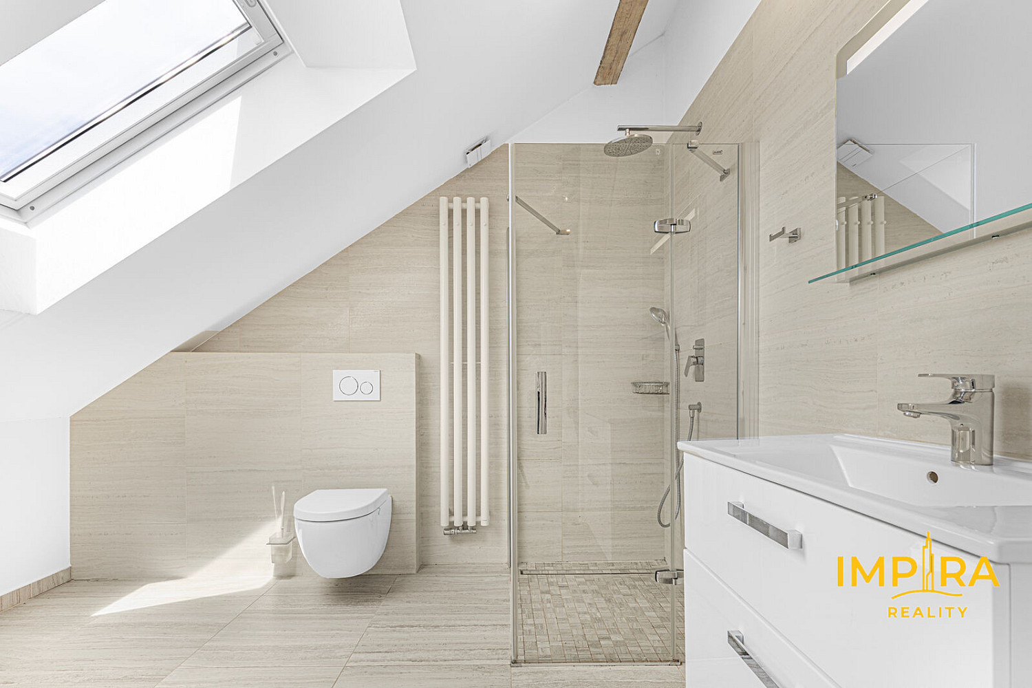 Pronájem bytu 3+kk 85 m² — photo 2