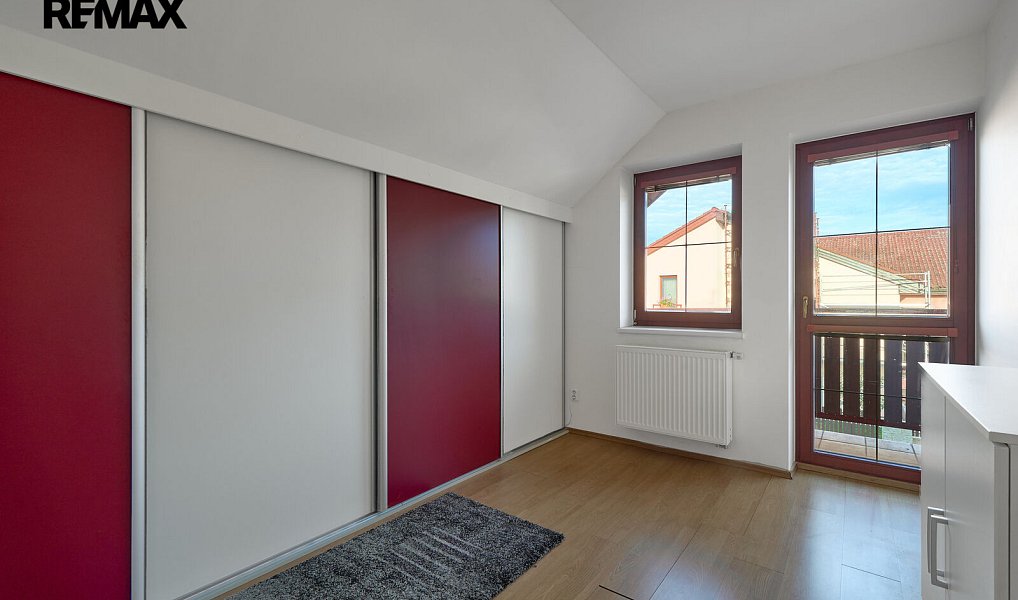 Prodej domu 210 m² s pozemkem 1 003 m², Hradec Králové – náhled fotky 14