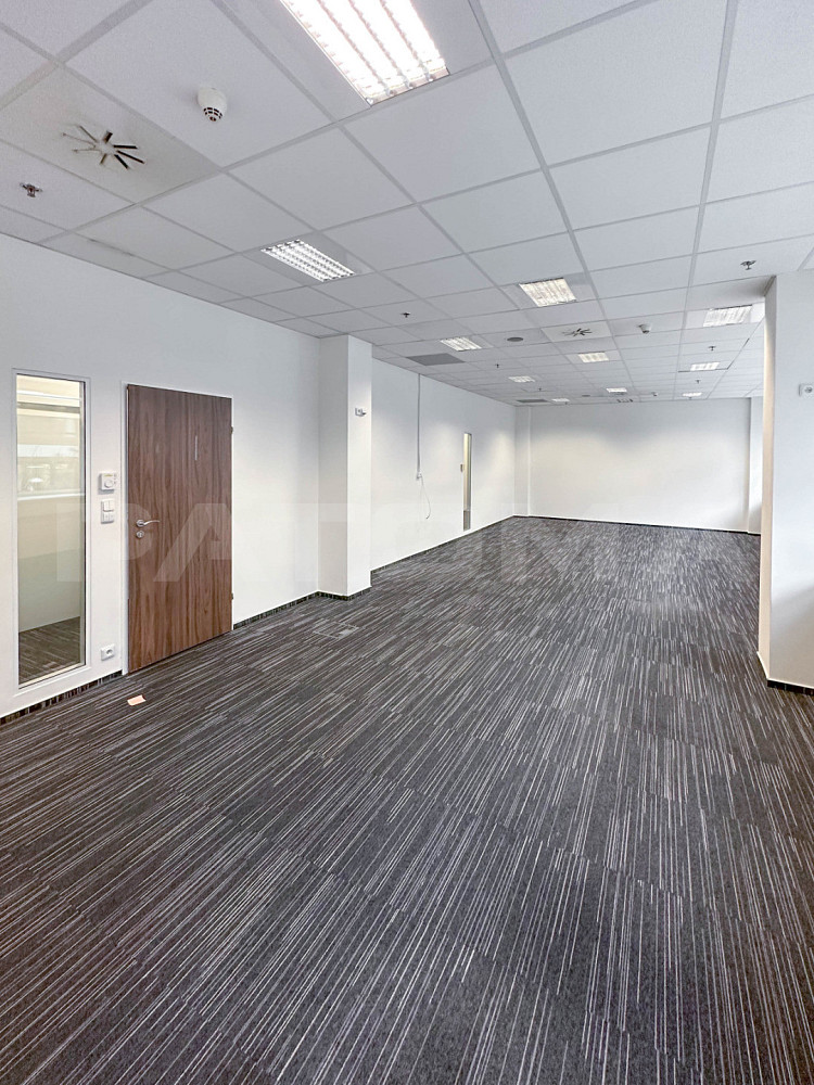 Pronájem kancelářských prostor 2.344 m² v Praze 5 - Smíchov, ul. Radlická – další