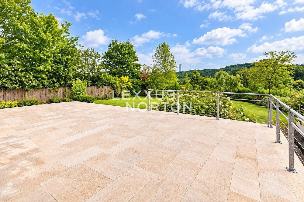 Pronájem domu 400 m² s pozemkem 1 864 m² – fotografie 3