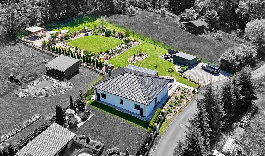 Prodej domu 107 m² s pozemkem 1 774 m², Stružná – náhled fotky 5