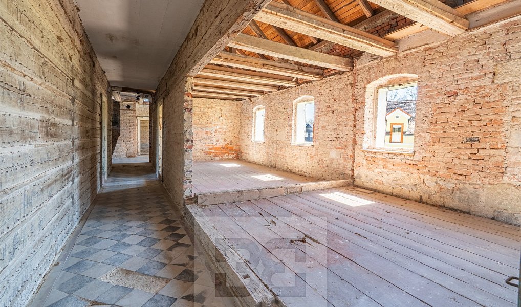 Prodej domu 197 m² s pozemkem 20 632 m², Cvikov – náhled fotky 21