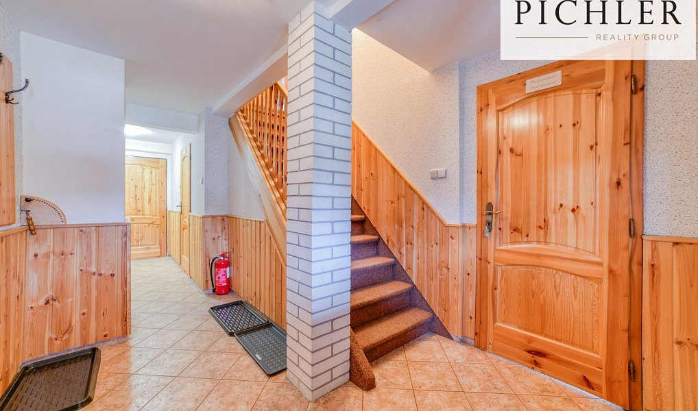 Prodej domu 341 m² s pozemkem 424 m², Stříbrná – náhled fotky 26