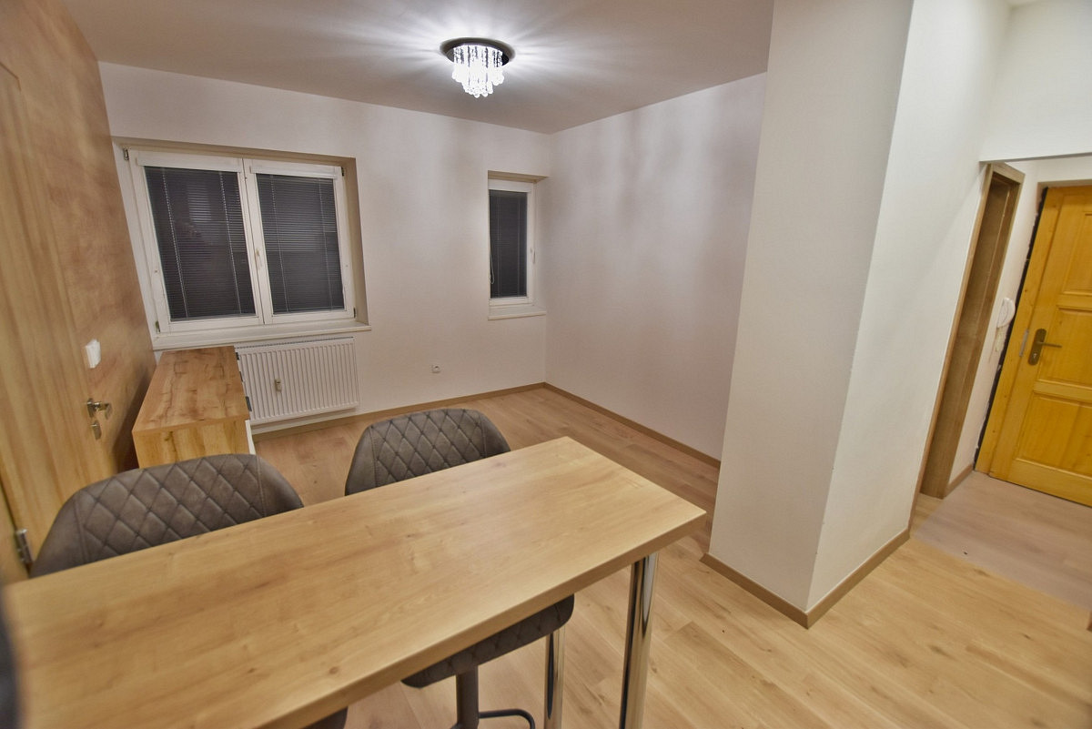 Pronájem bytu 2+kk 47 m² — photo 4