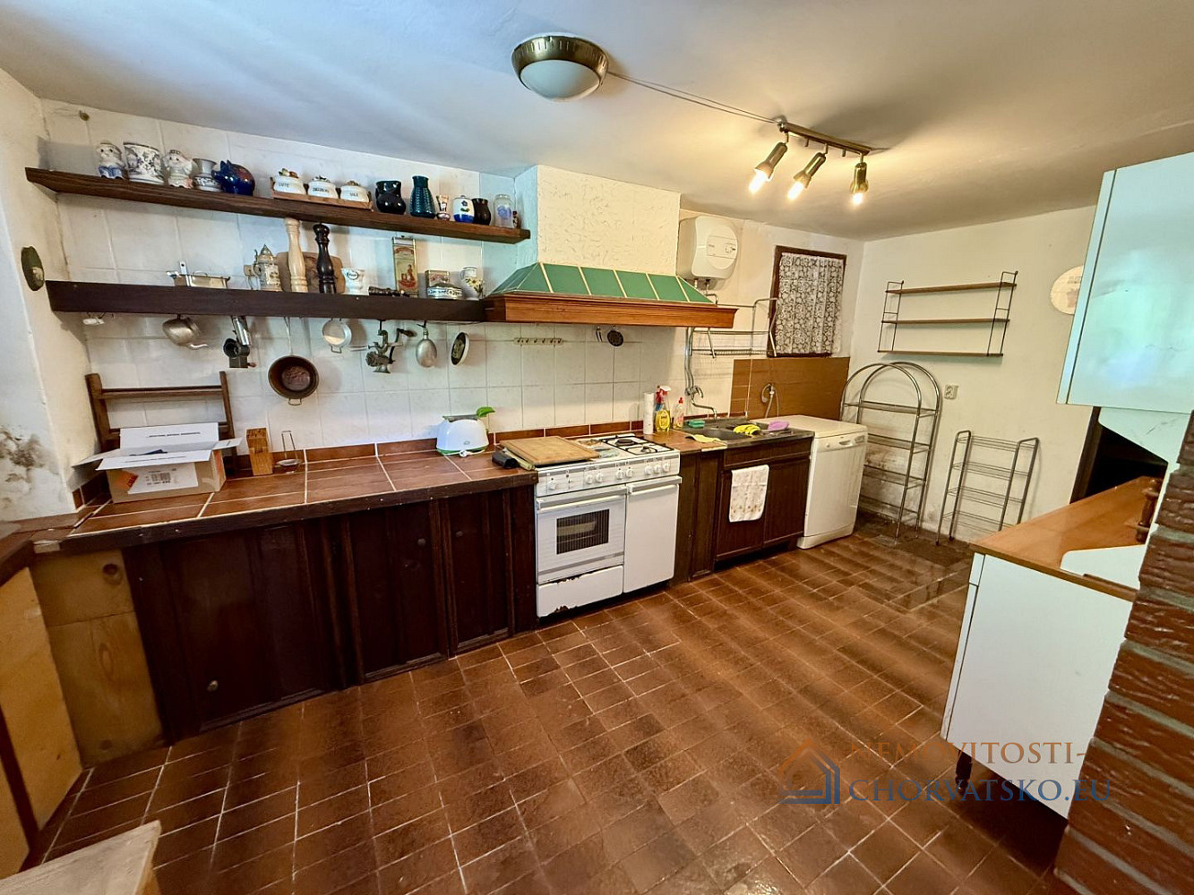 Prodej domu 214 m² s pozemkem 1 100 m² - Ansicht 6