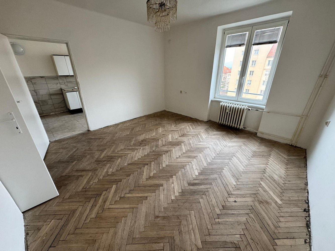 Pronájem bytu 1+1 37 m² – fotografie 3