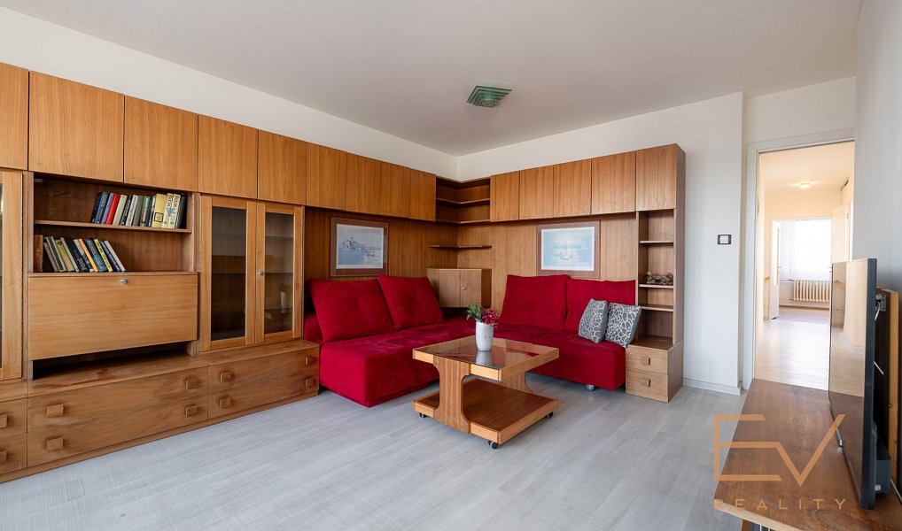Prodej bytu 3+1 70 m², Praha – náhled fotky 2