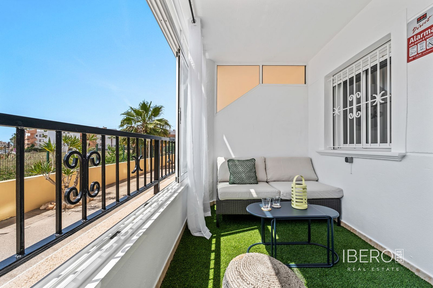 Prodej bytu 3+kk 68 m² — photo 2