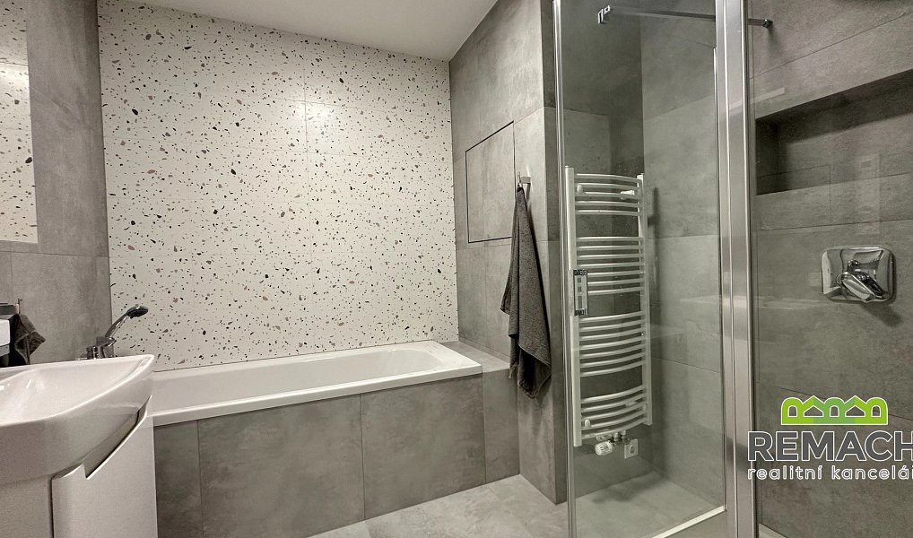 Pronájem bytu 2+kk 57 m², Uherské Hradiště – náhled fotky 8