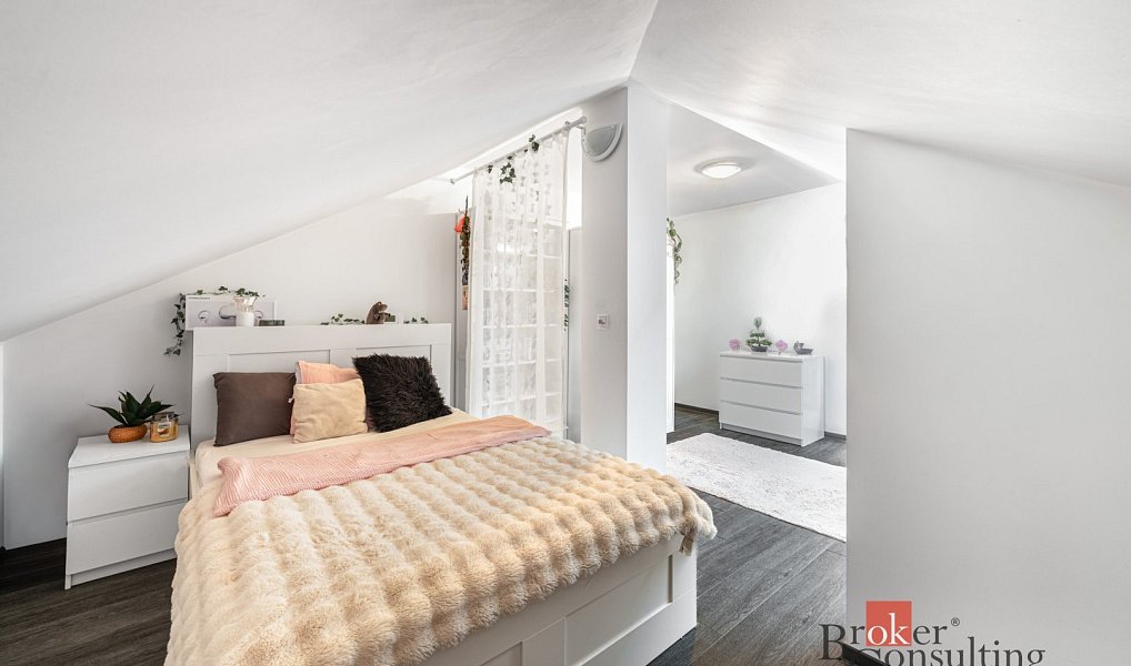 Prodej domu 195 m² s pozemkem 1 215 m², Kamenice – náhled fotky 20