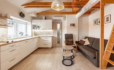 Prodej bytu 1+kk 16 m², Koněvova, Mikulov, okres Břeclav