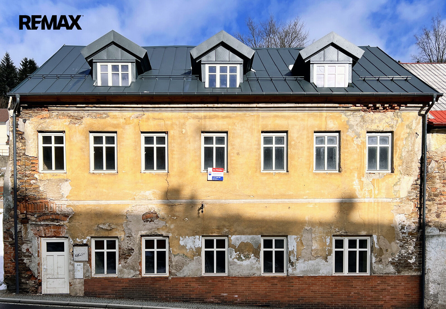 Prodej domu 492 m² s pozemkem 693 m² – fotografie 2