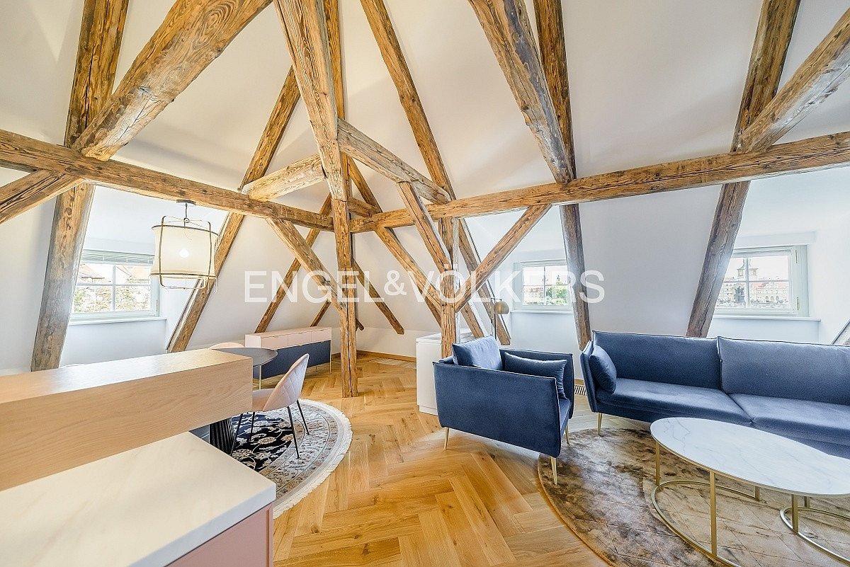 Pronájem bytu 2+kk 82 m²