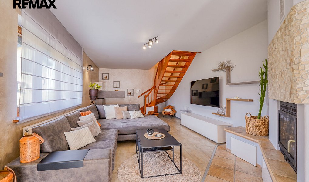 Prodej domu 200 m² s pozemkem 1 161 m², Plzeň – náhled fotky 9